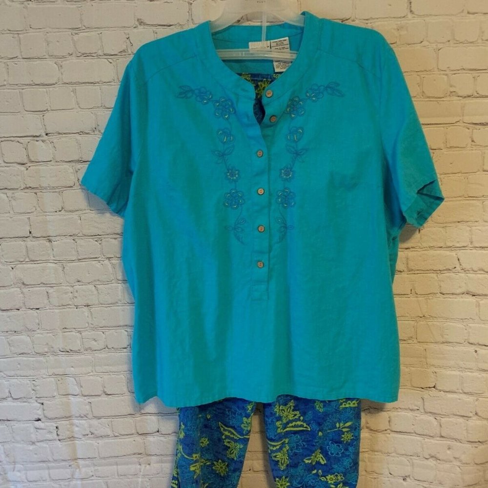 White Stag 2-piece Outfit Size 26/28W - Blue